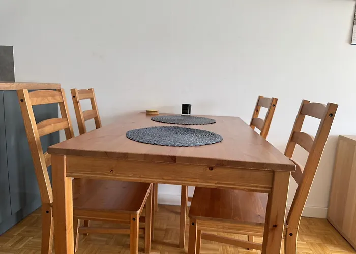 Kopiec Powstania Warszawskiego Apartment *